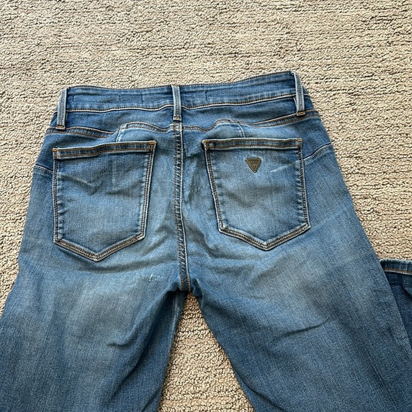 Ladies guess jeans - Picture 3 of 3